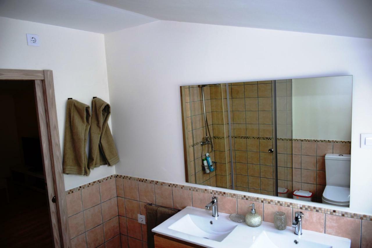 O Mencer Do Camino Apartment Cee Exterior foto